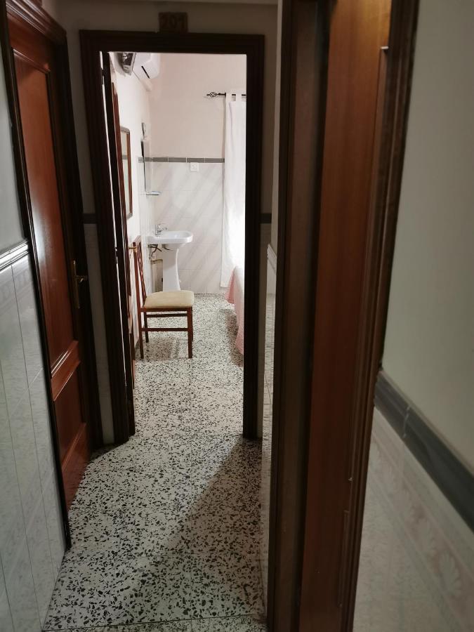 Hostal Senero Mérida Exteriör bild